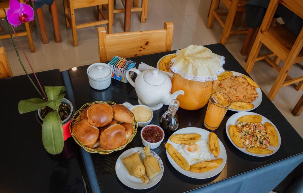 Residencial Marina House Hotel Tarapoto Eksteriør billede